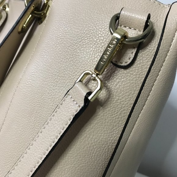 Calvin Klein Light Nude Shoulder/Tote Bag - Picture 7 of 9
